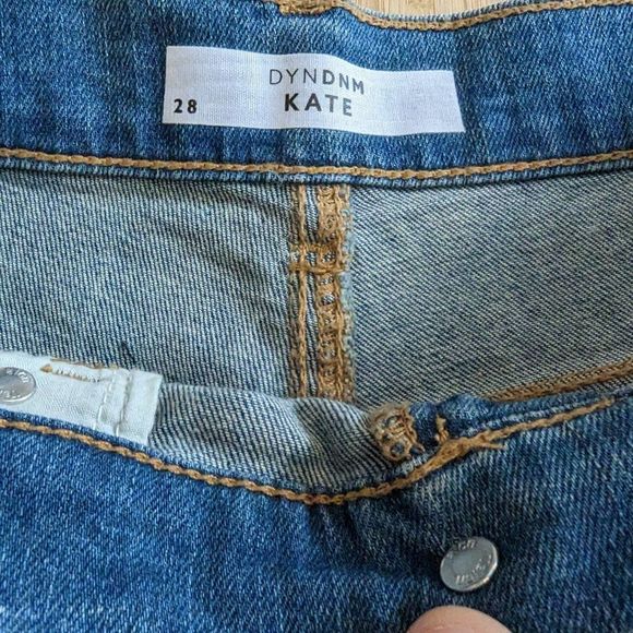 DYNDNM Size 28 Kate Model Jeans with distressed knees and hem Medium Wash - Picture 6 of 10